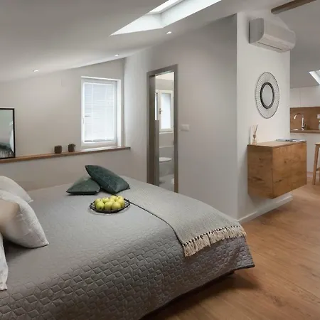 Luxe Mr.m Апартаменти *